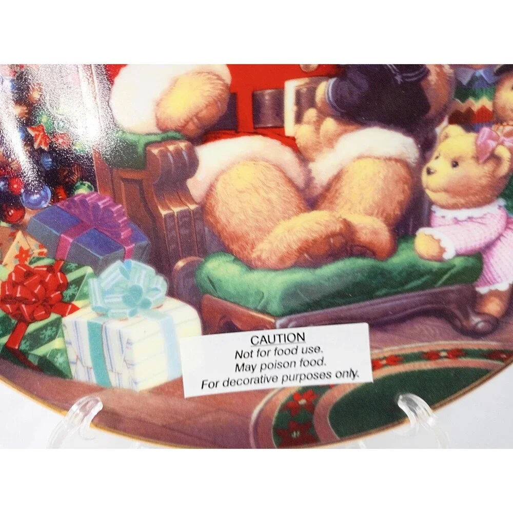 A Visit with Santa 2001 Avon Christmas Plate